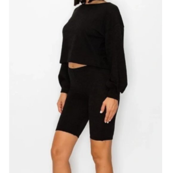 NWT Black Long Sleeves Sweatshirt Top and Biker shorts Madison Set - Picture 2 of 2